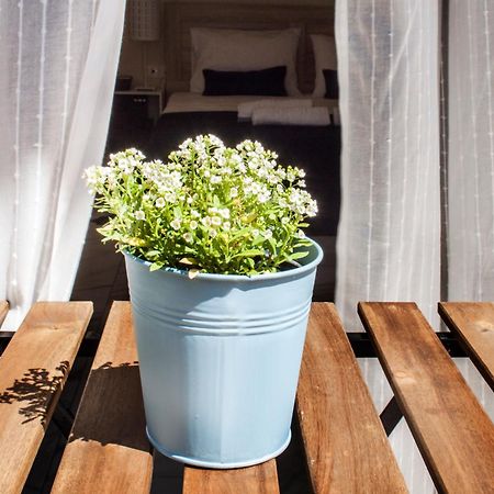 Krinis Apartments Rhodes City Room photo