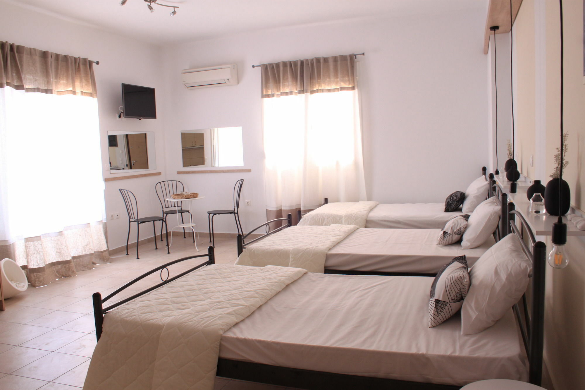 Krinis Apartments Rhodes City Exterior photo